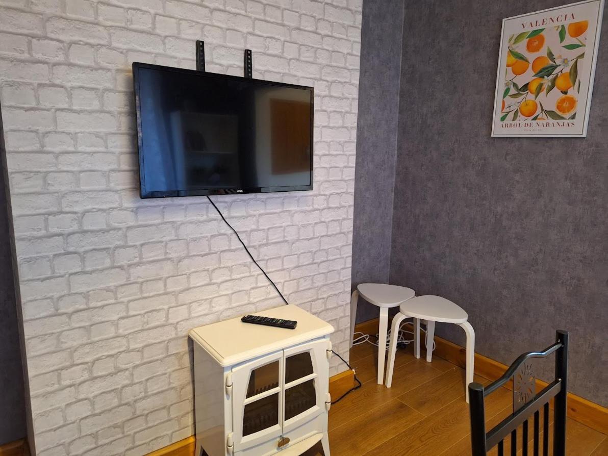 Uplands Grove Bungalow Hotel วุลฟ์เวอร์แฮมป์ตัน ภายนอก รูปภาพ